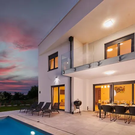 Villa Vila 55 Bašanija